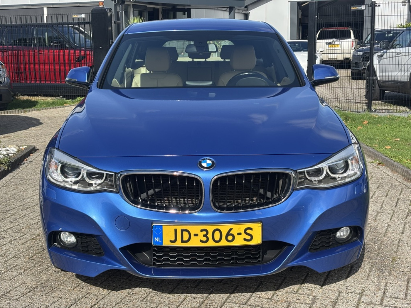 Foto van BMW 320i