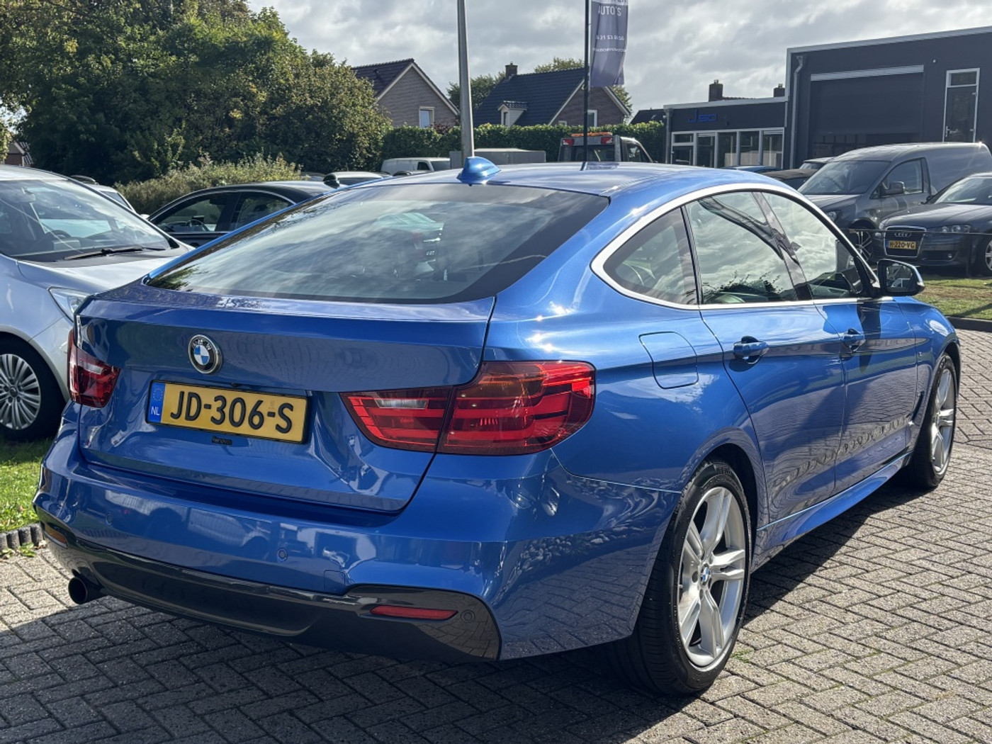 Foto van BMW 320i