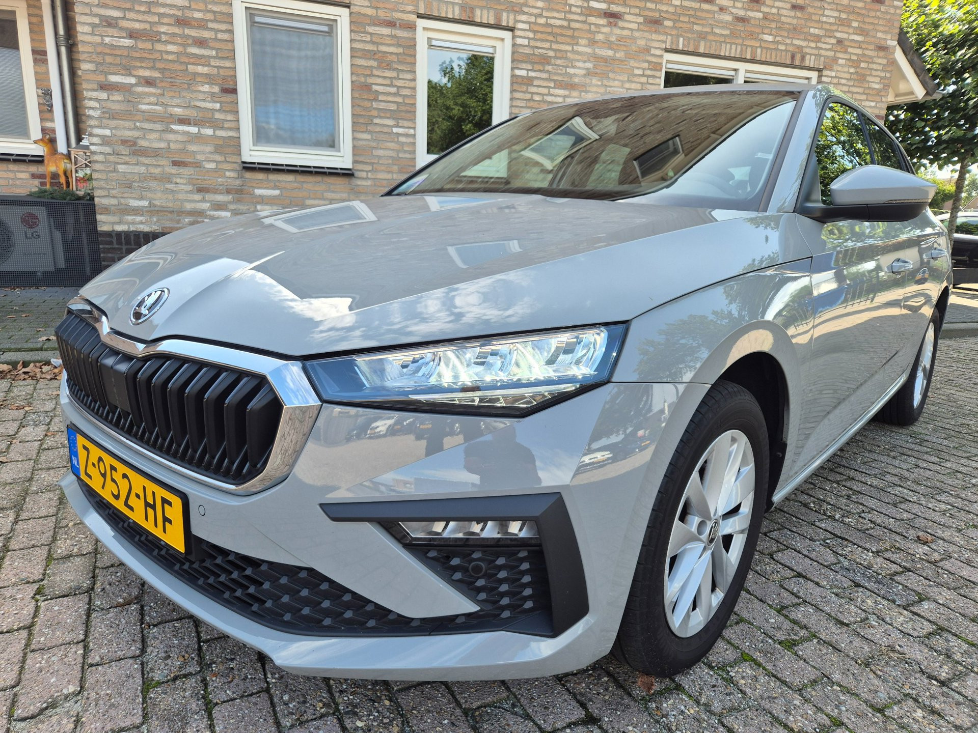 Skoda Scala 1.0 TSI Business Edition 2024 - voorkant