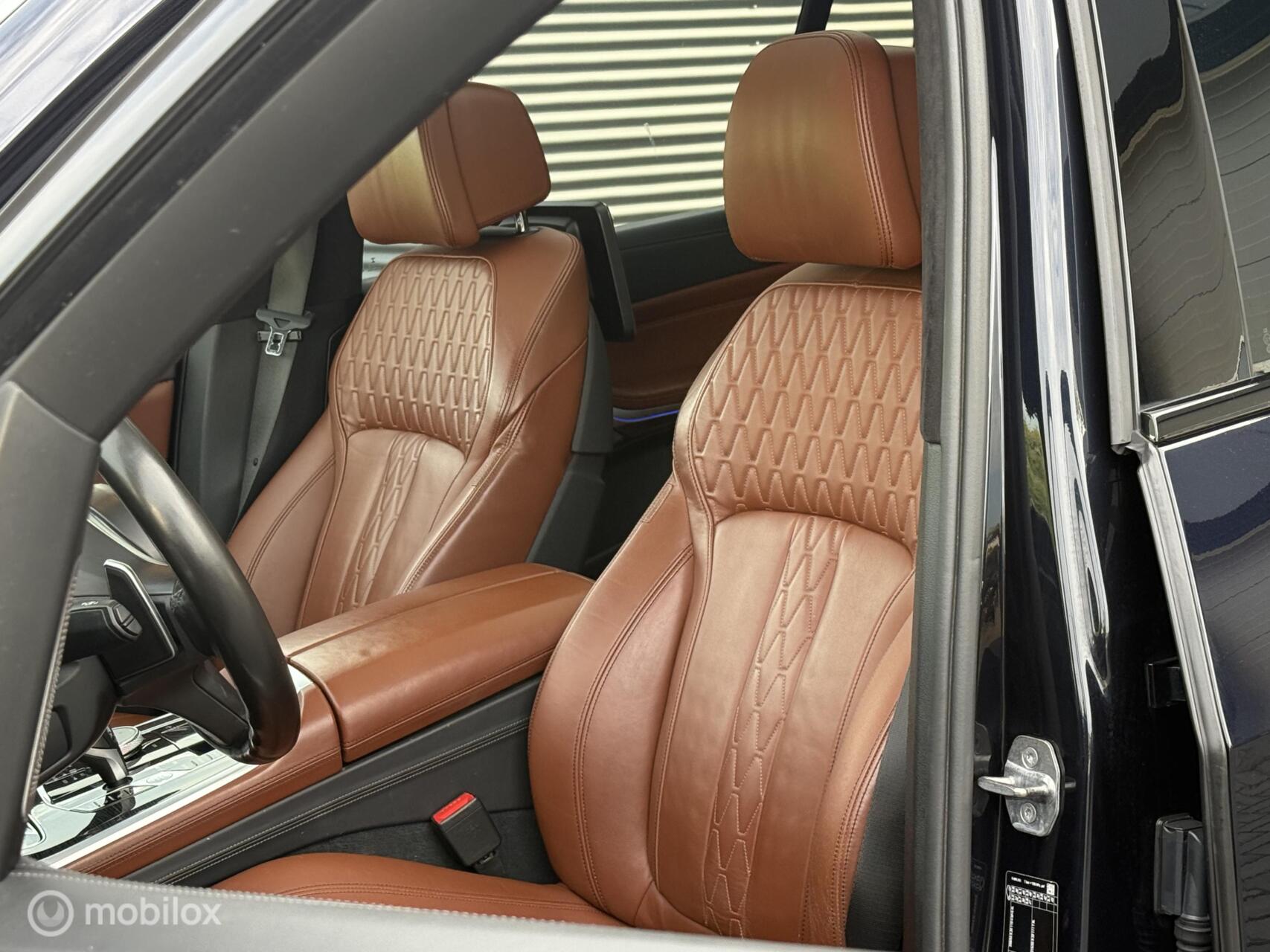 Foto van BMW X7 M50d