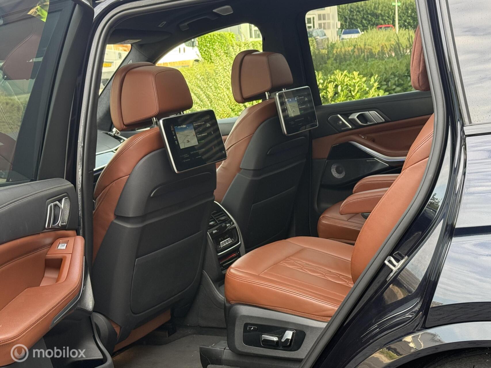 Foto van BMW X7 M50d