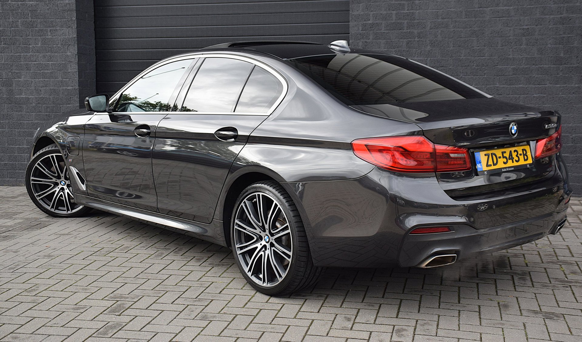 Foto van BMW 530e Iperformance