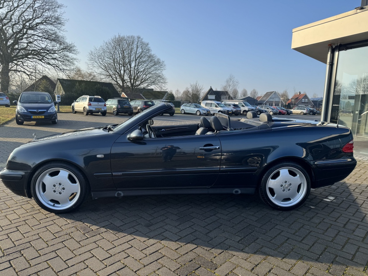Foto van Mercedes-Benz CLK 320
