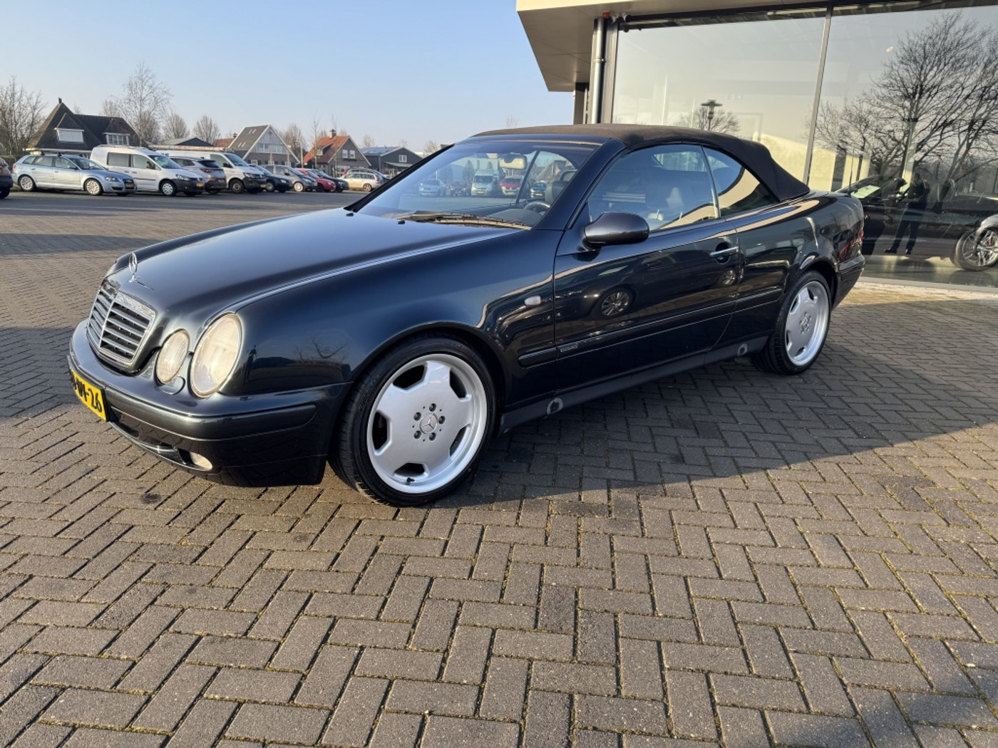 Foto van Mercedes-Benz CLK 320