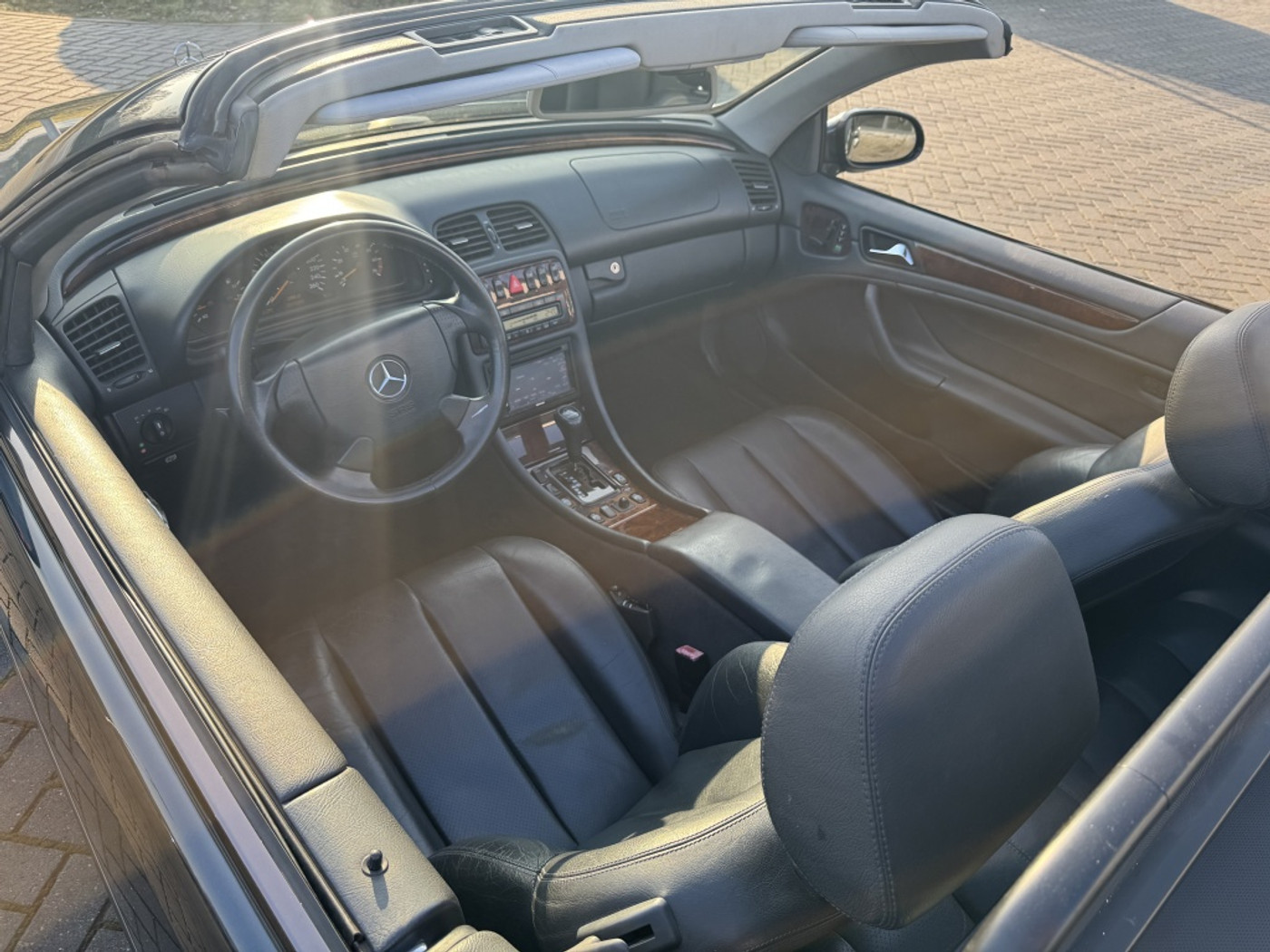 Foto van Mercedes-Benz CLK 320