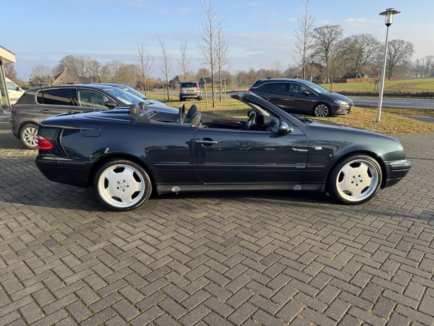 Foto van Mercedes-Benz CLK 320
