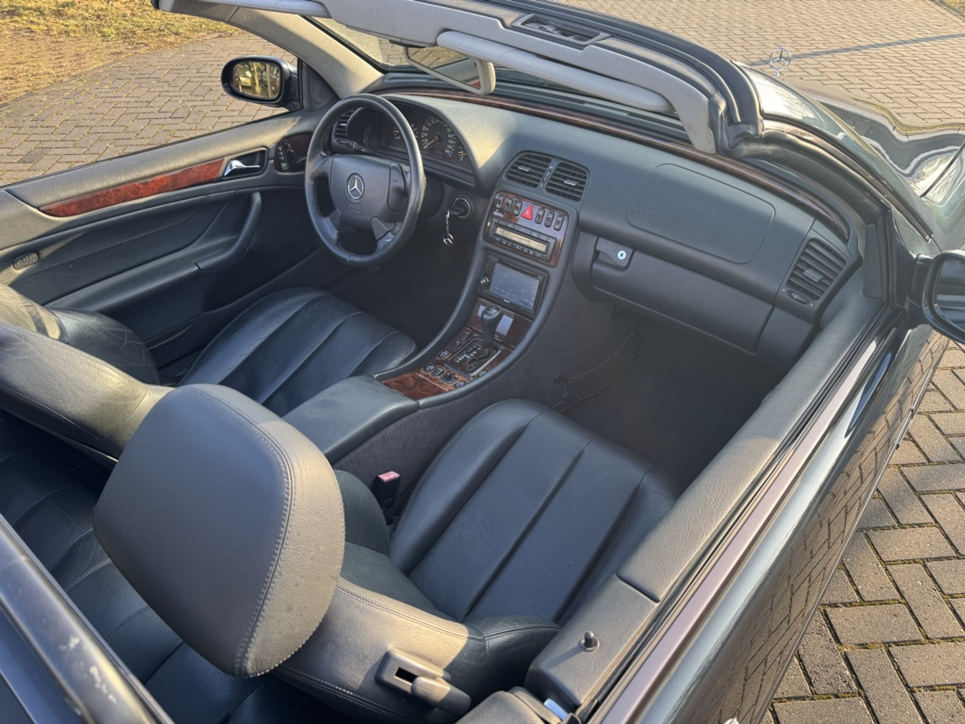 Foto van Mercedes-Benz CLK 320