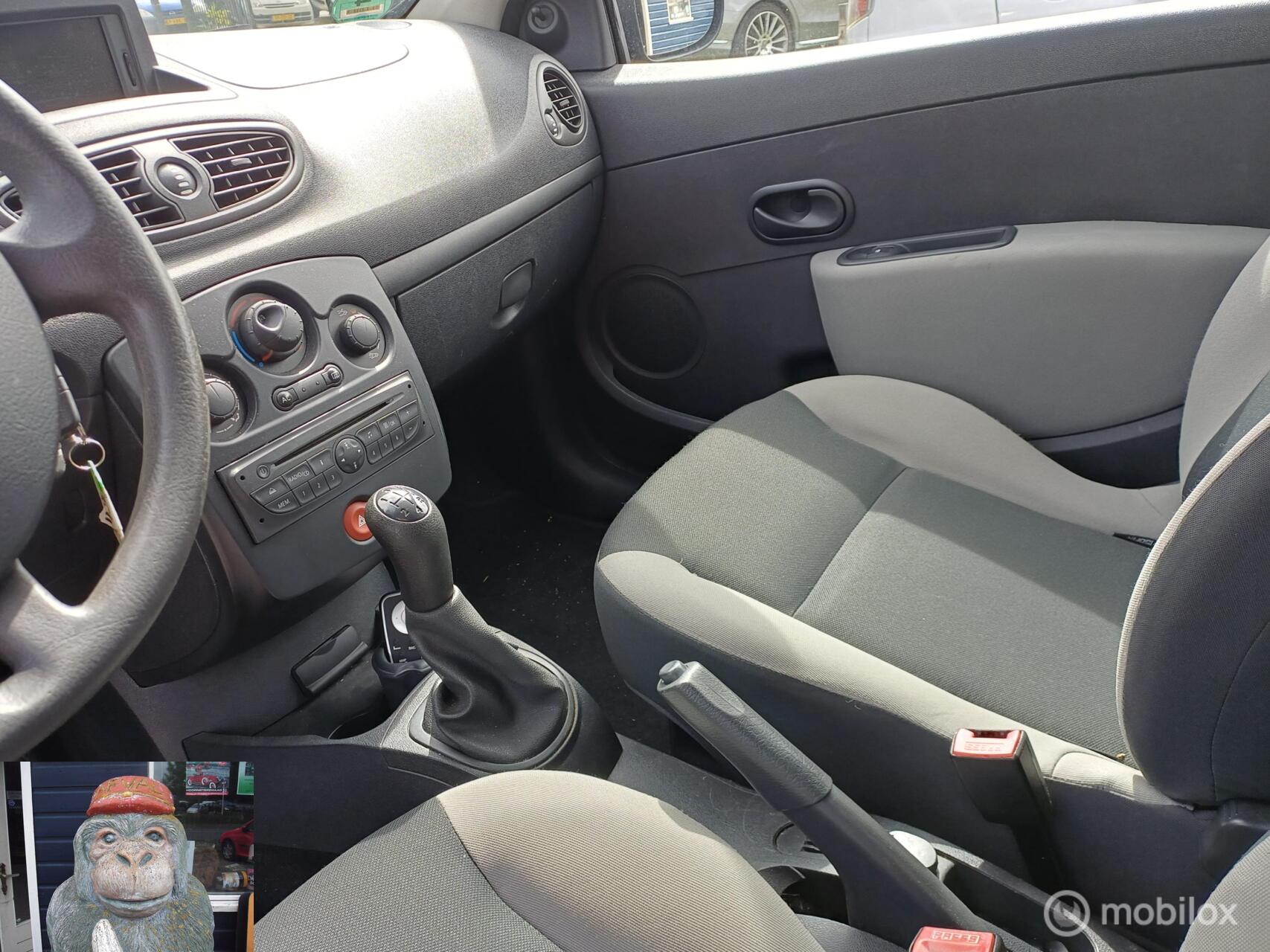 Foto van Volkswagen New Beetle