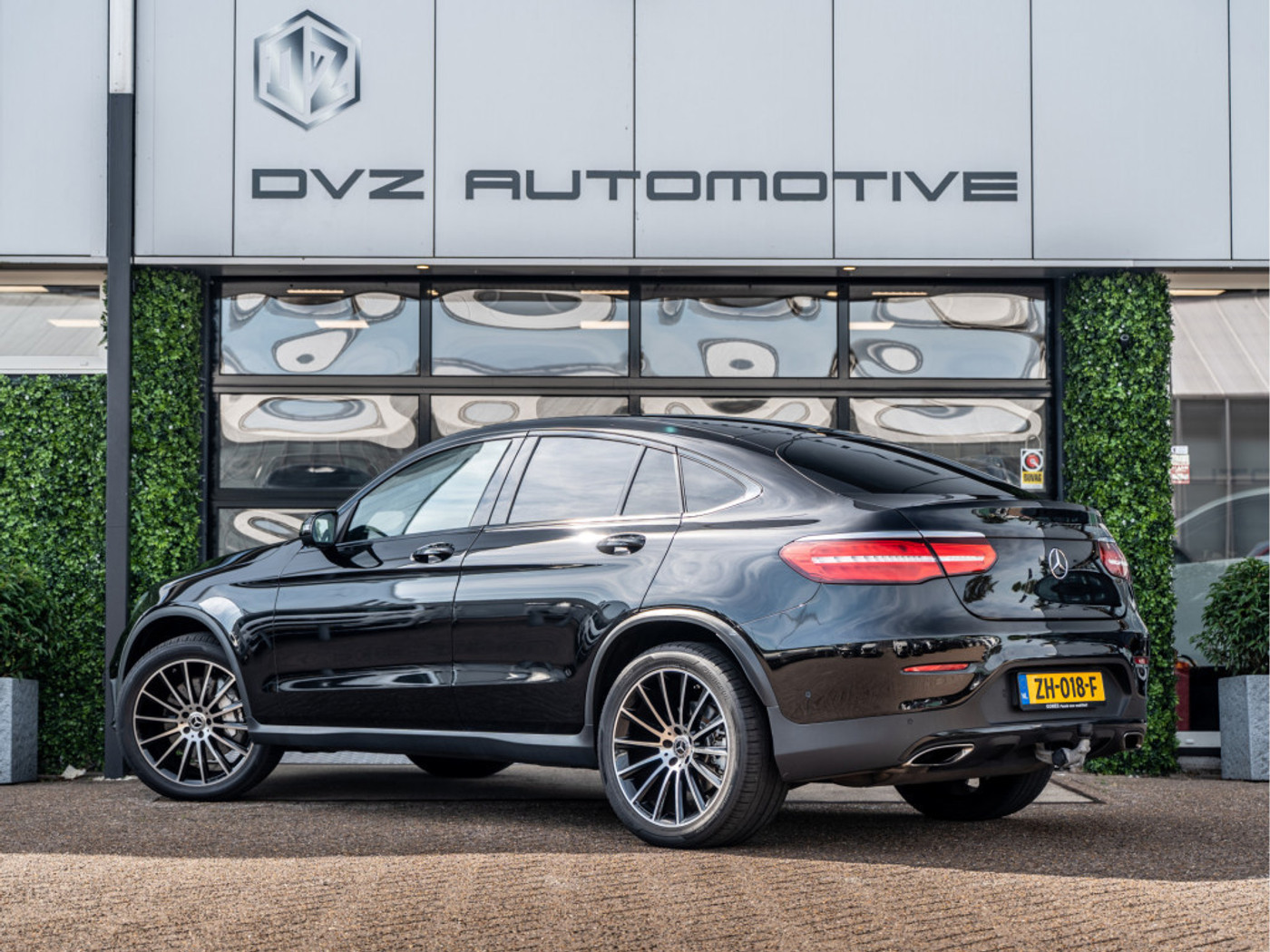 Foto van Mercedes-Benz GLC 350 E 4Matic