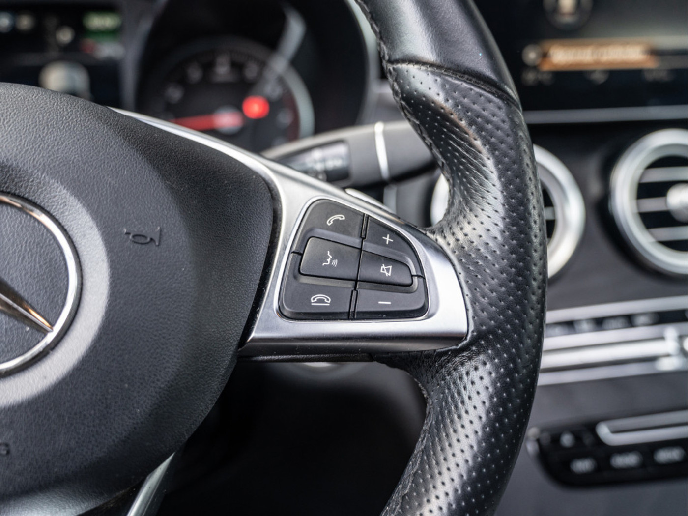 Foto van Mercedes-Benz GLC 350 E 4Matic