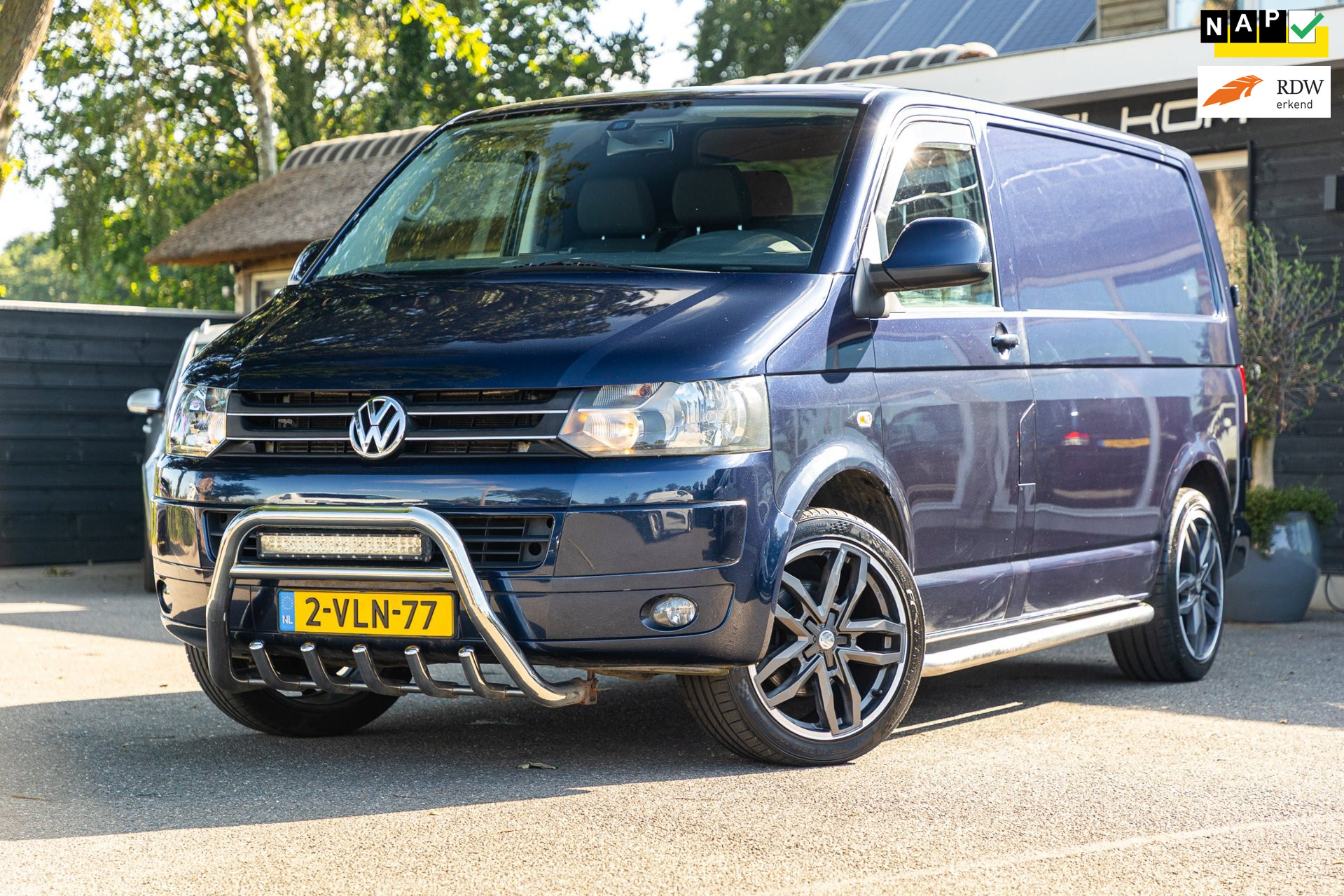 Volkswagen Transporter 2.0 TDI L1H1 I Automaat I Betimmering I bulbar I lm wielen 2011 - voorkant