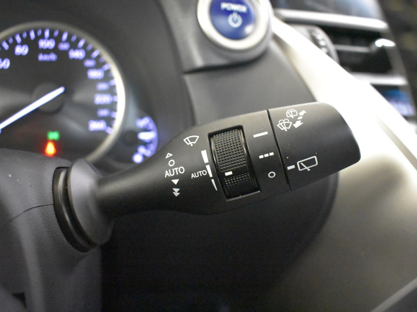 Foto van Lexus Lexus Nx300h
