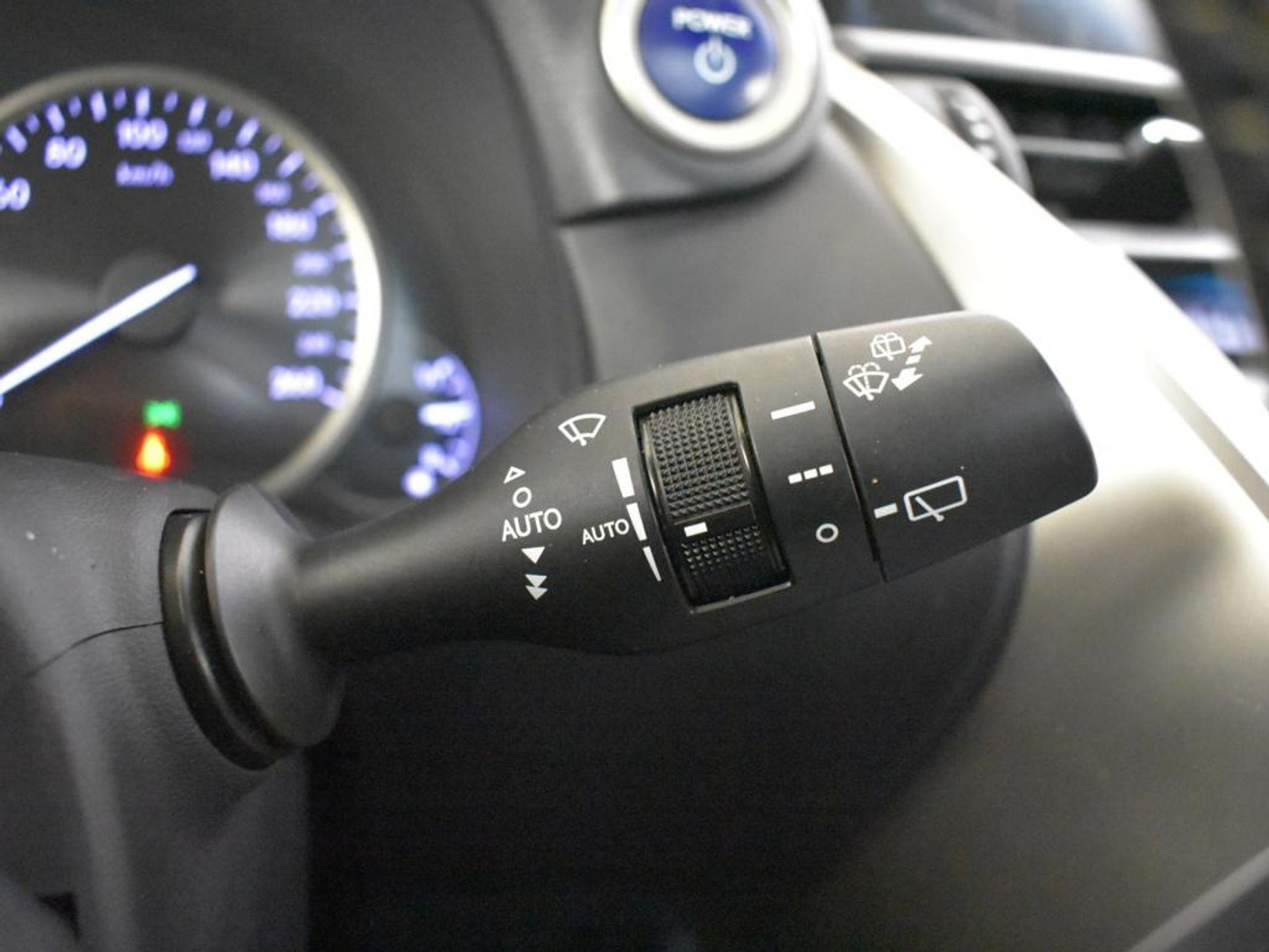 Foto van Lexus Lexus Nx300h