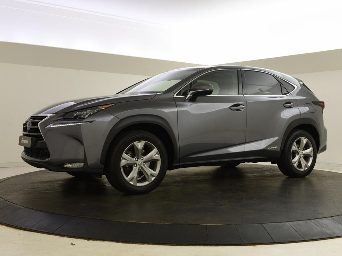 Foto van Lexus Lexus Nx300h