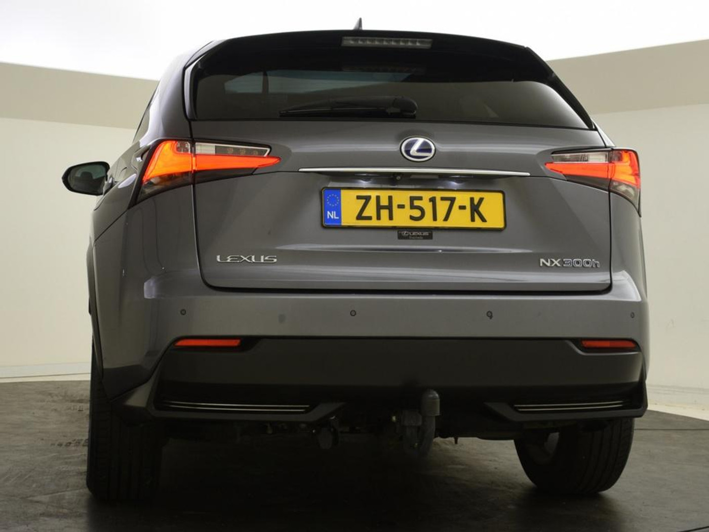 Foto van Lexus Lexus Nx300h