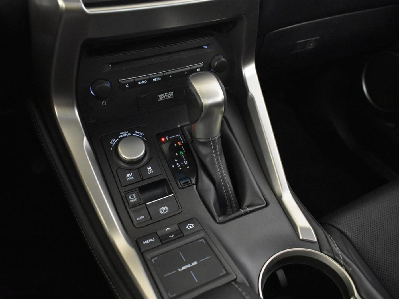 Foto van Lexus Lexus Nx300h