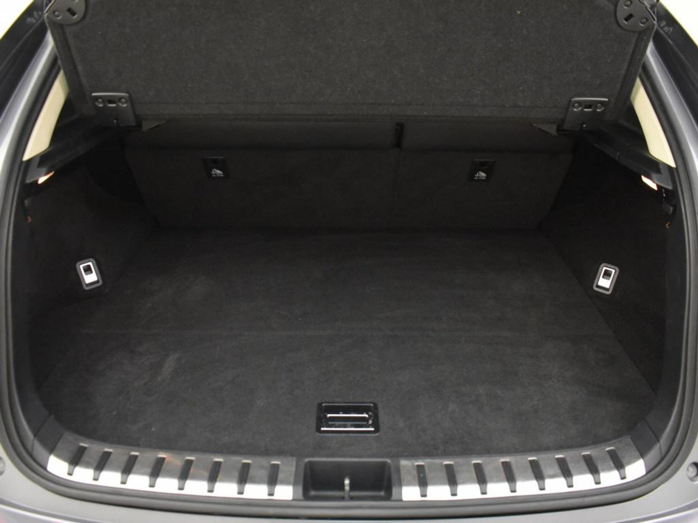 Foto van Lexus Lexus Nx300h