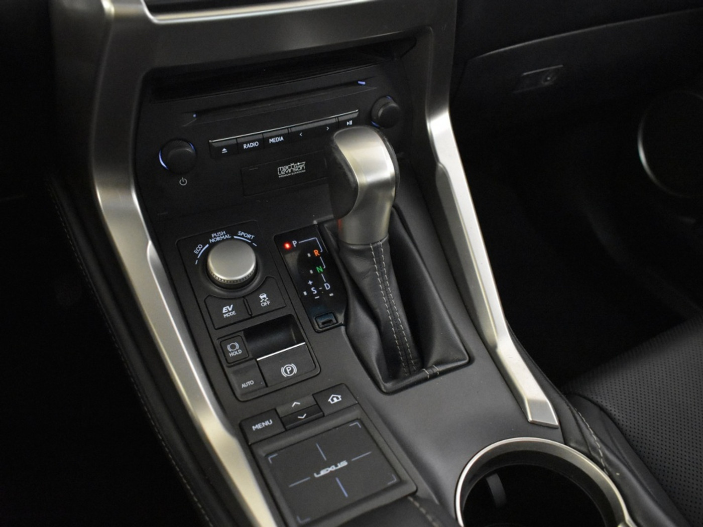 Foto van Lexus Lexus Nx300h
