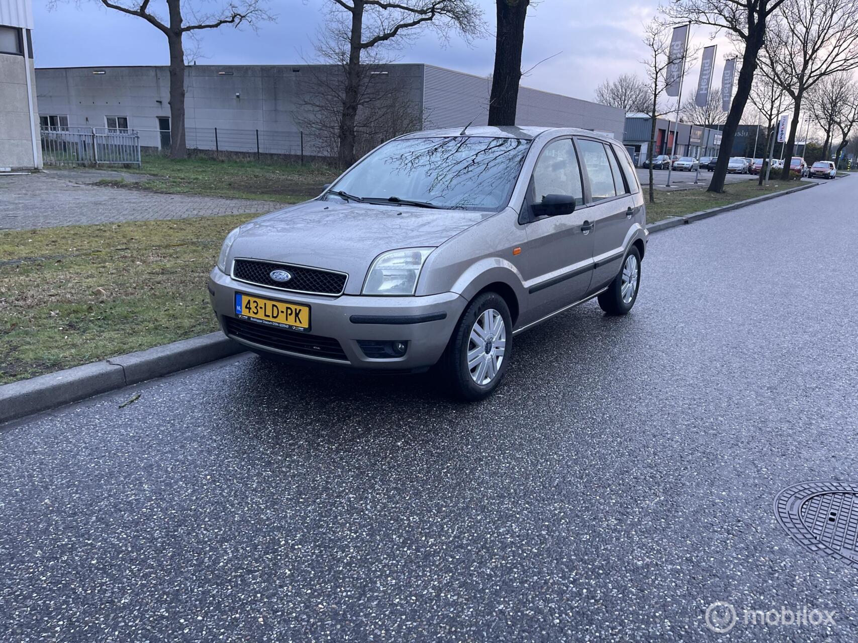 Ford Fusion 1.6-16V Inruil Koopje! 2002 - voorkant