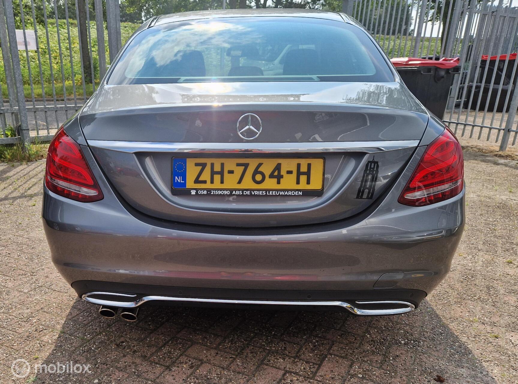Foto van Mercedes-Benz C 200