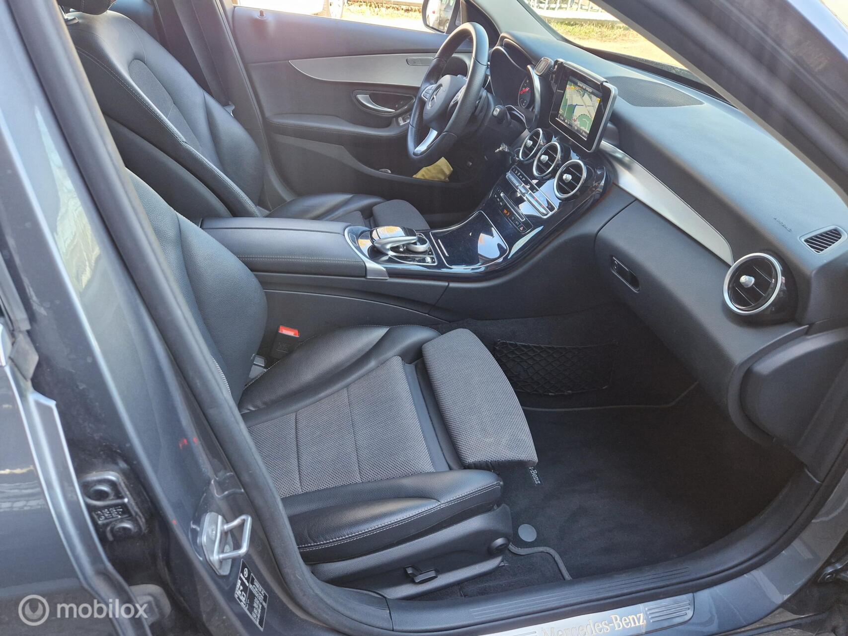 Foto van Mercedes-Benz C 200