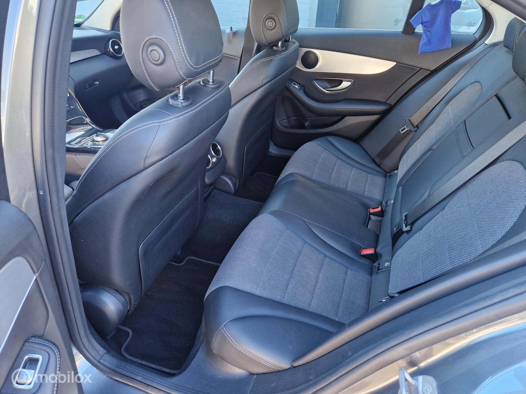 Foto van Mercedes-Benz C 200
