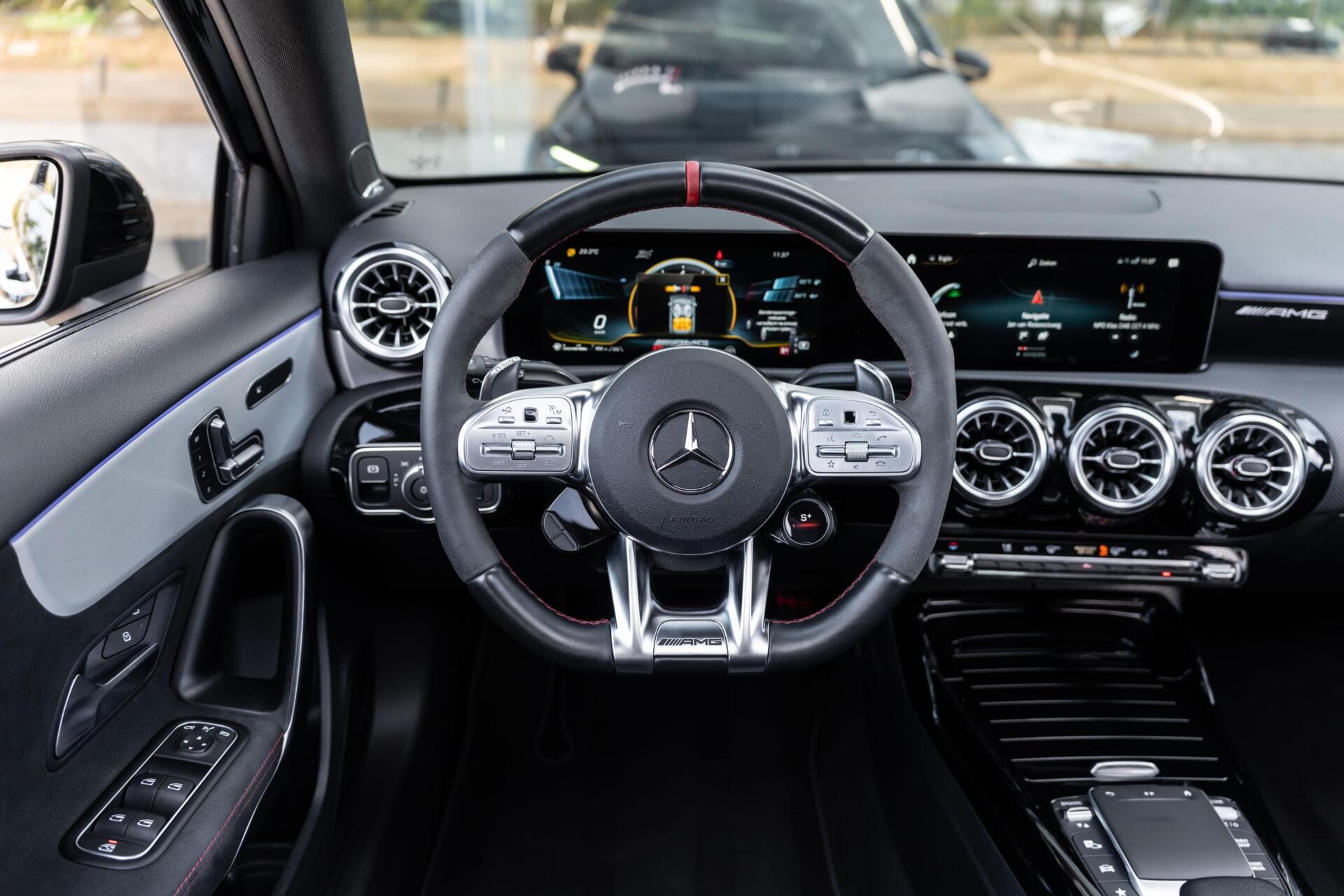 Foto van Mercedes-Benz AMG A 45 S