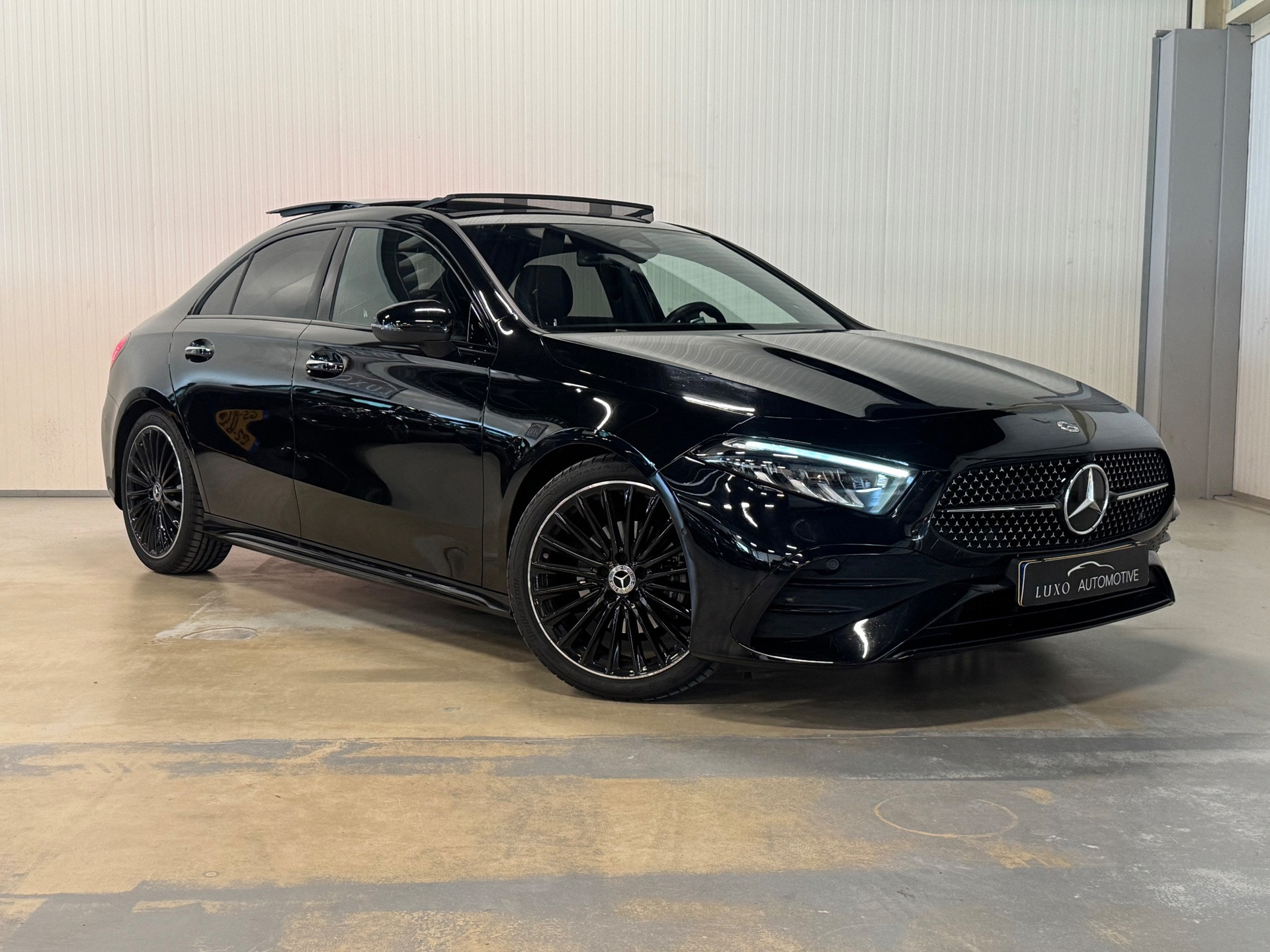 Foto van Mercedes-Benz A 180