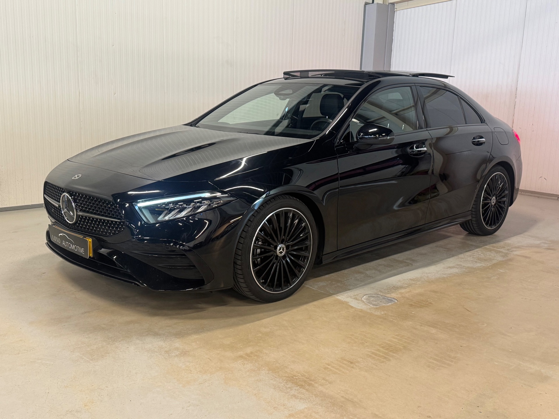 Foto van Mercedes-Benz A 180
