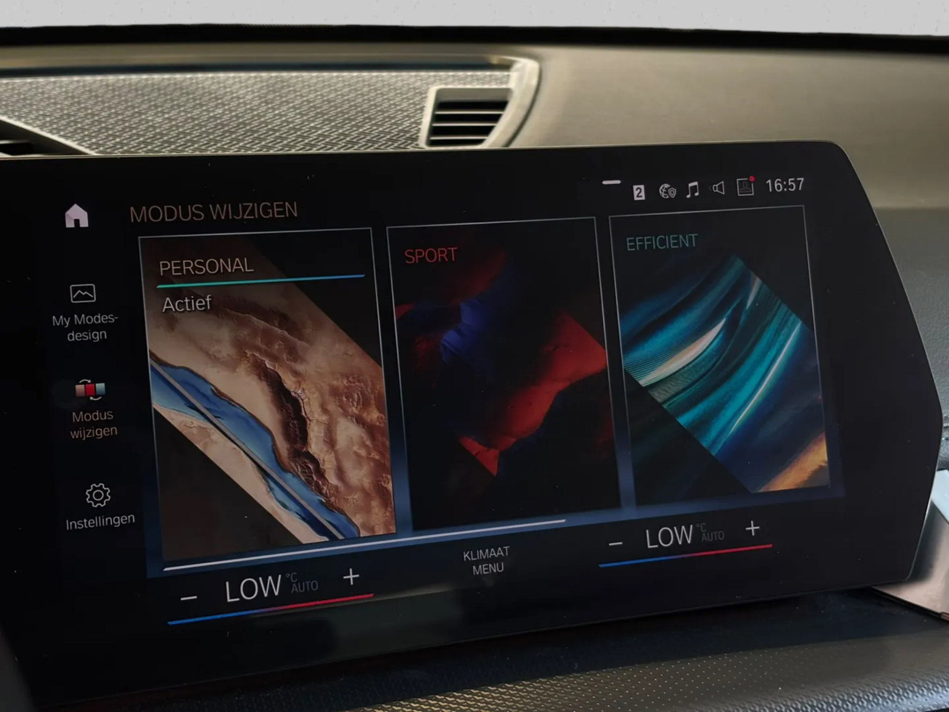 Foto van BMW Ix1 Xdrive30