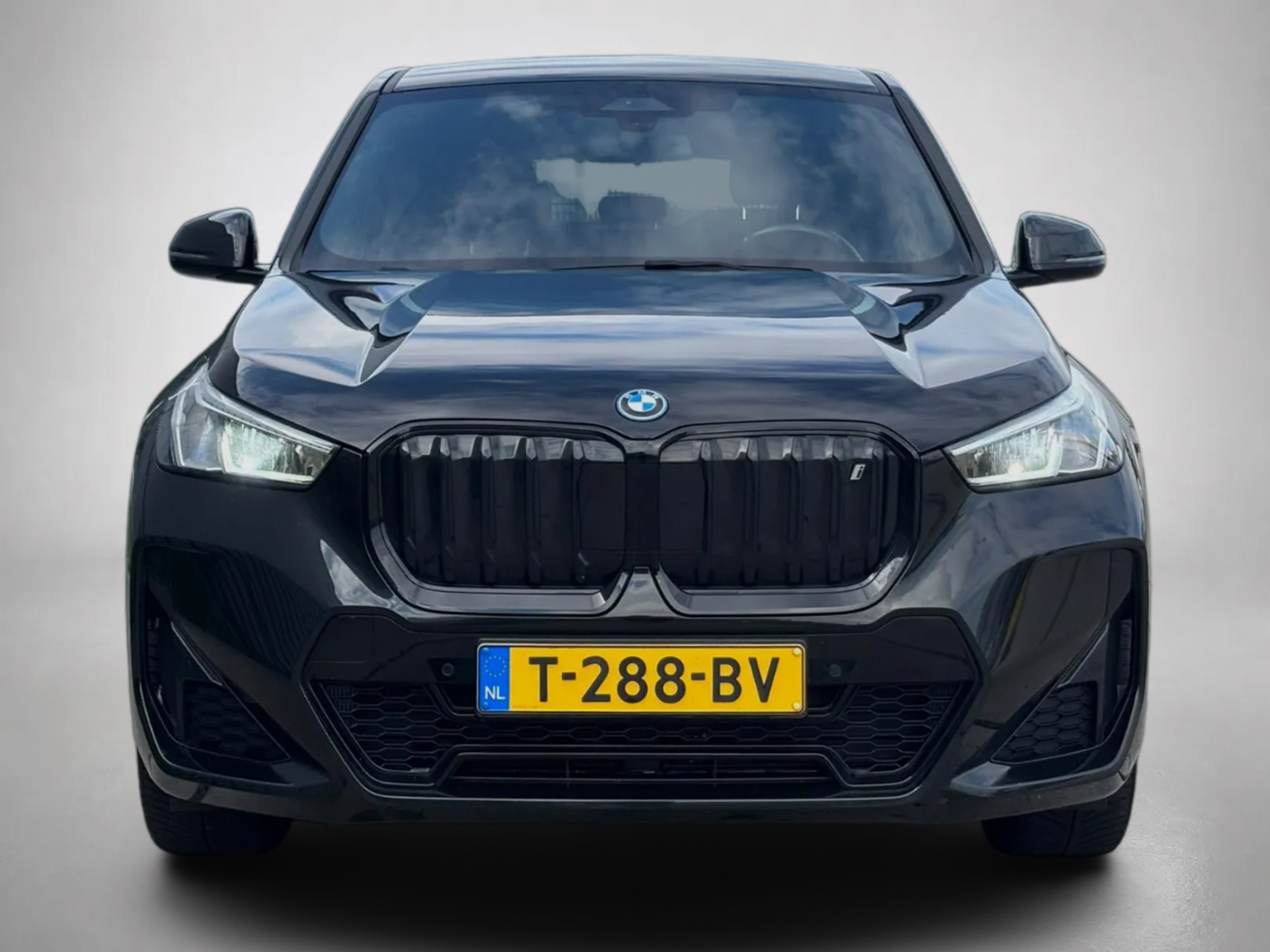 Foto van BMW Ix1 Xdrive30
