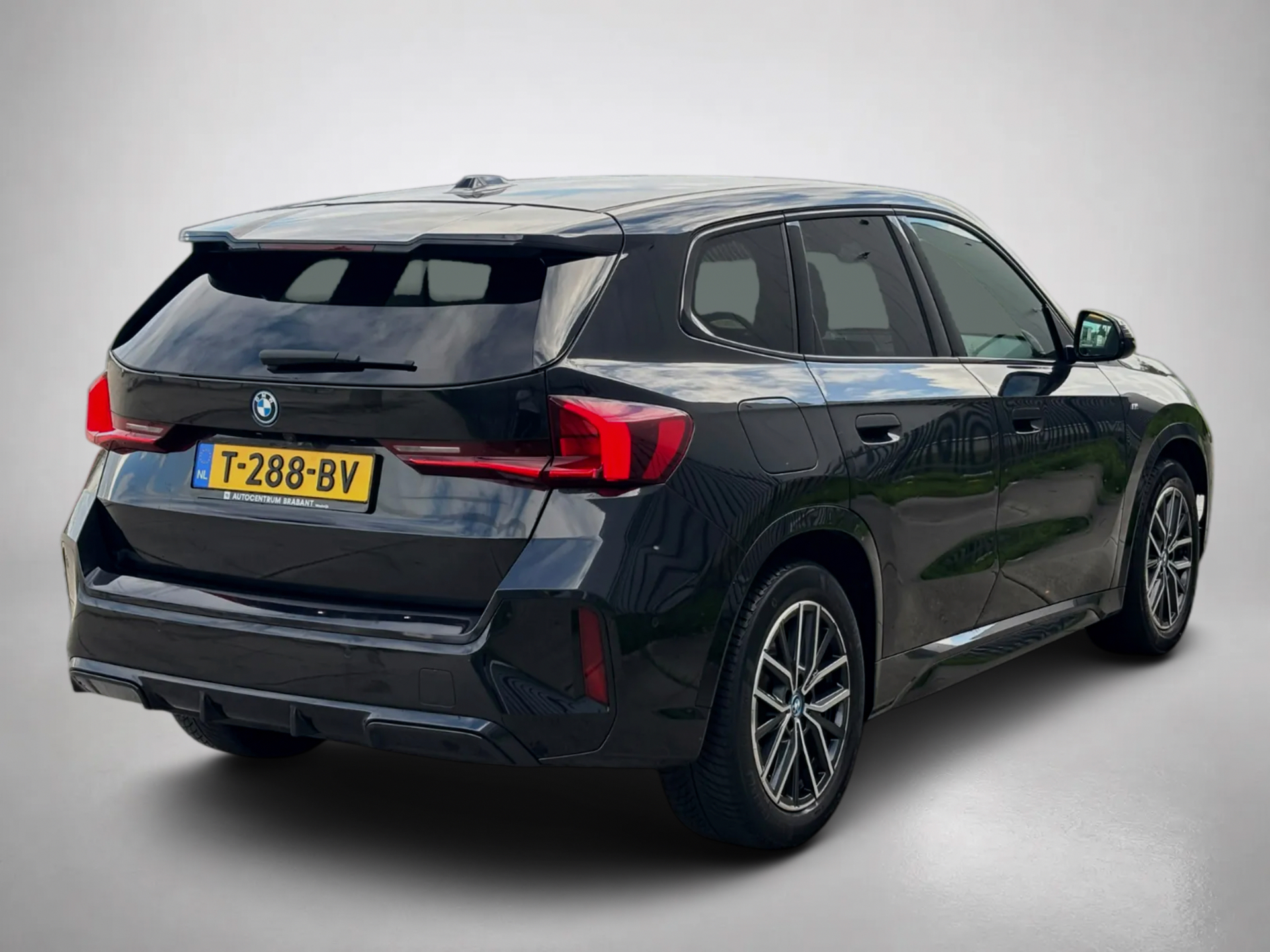 Foto van BMW Ix1 Xdrive30