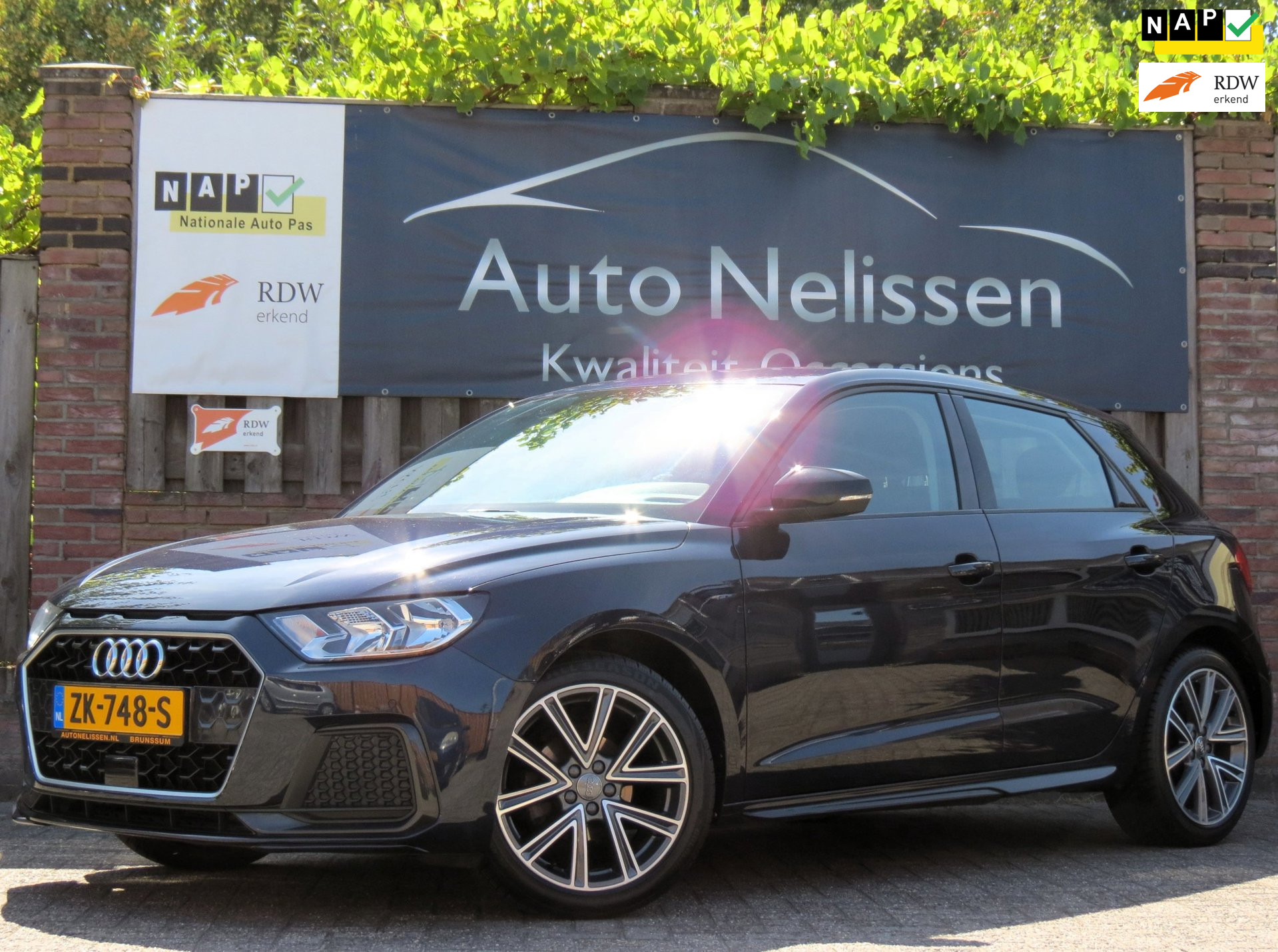 Audi A1 Sportback 25 TFSI epic | DEALER ONDERHOUDEN | SFEERVERLICHTING | CAMERA | 17 INCH VELGEN | NIEUWE BANDEN | APPLE CARPLAY | 2019 - voorkant