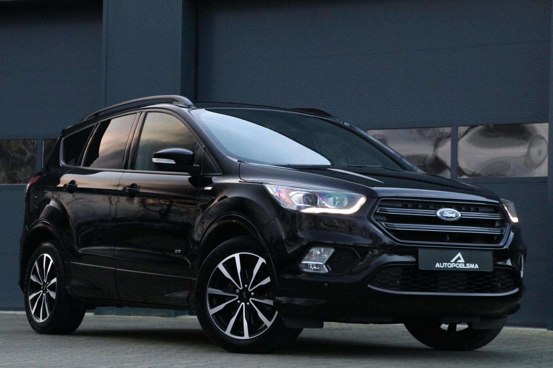 Ford Kuga 1.5 AWD EcoBoost |ST LINE| Trekhaak Camera Pdc Carplay PrivacyGlass Lmv Uistraling 140000km BJ2017 2017 - voorkant
