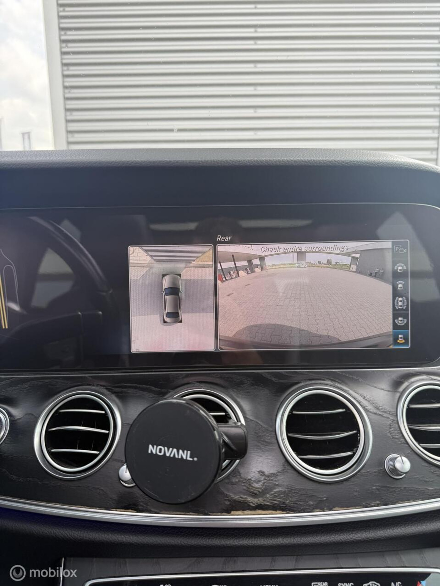 Foto van Mercedes-Benz E 220 D