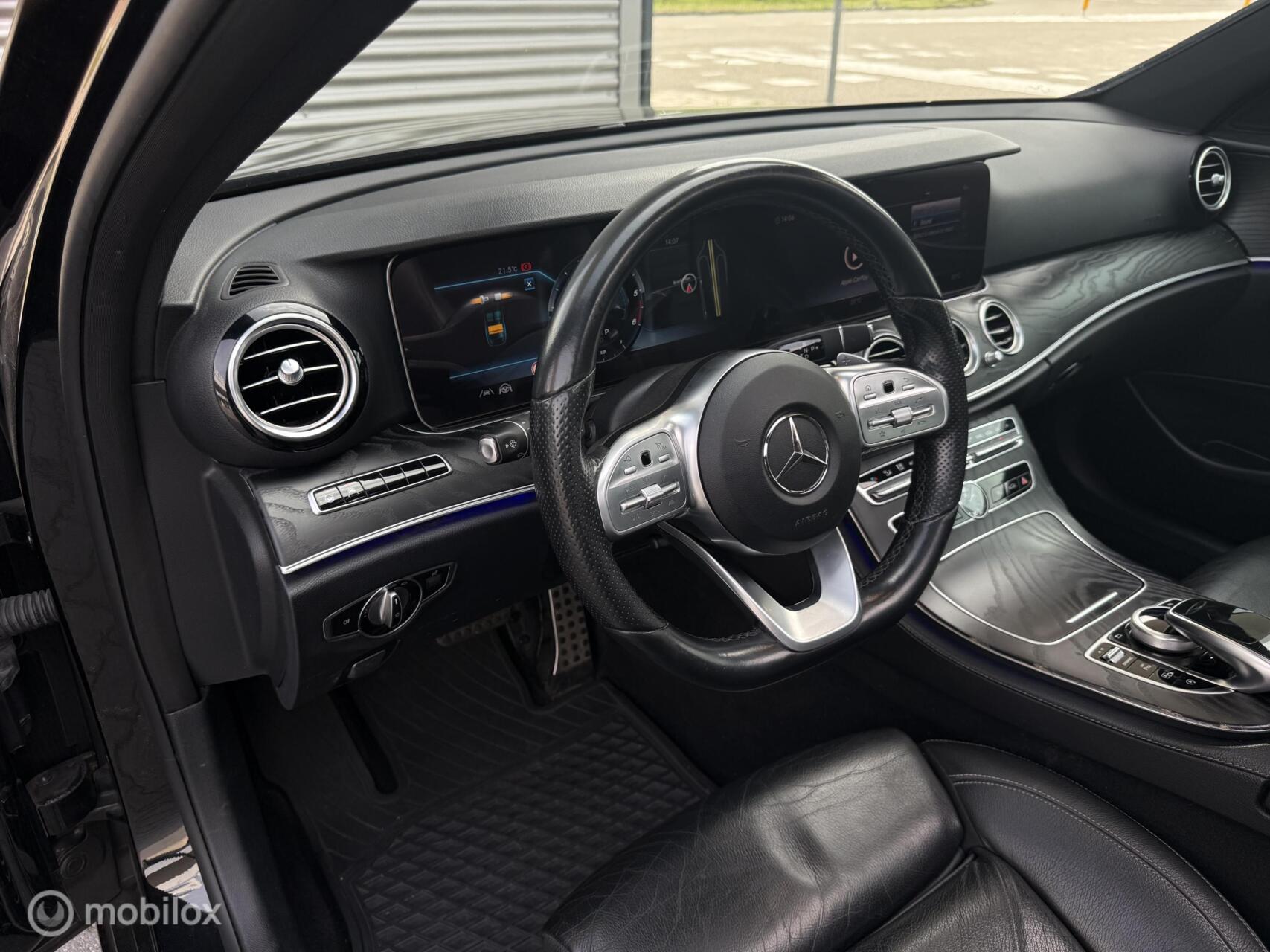 Foto van Mercedes-Benz E 220 D