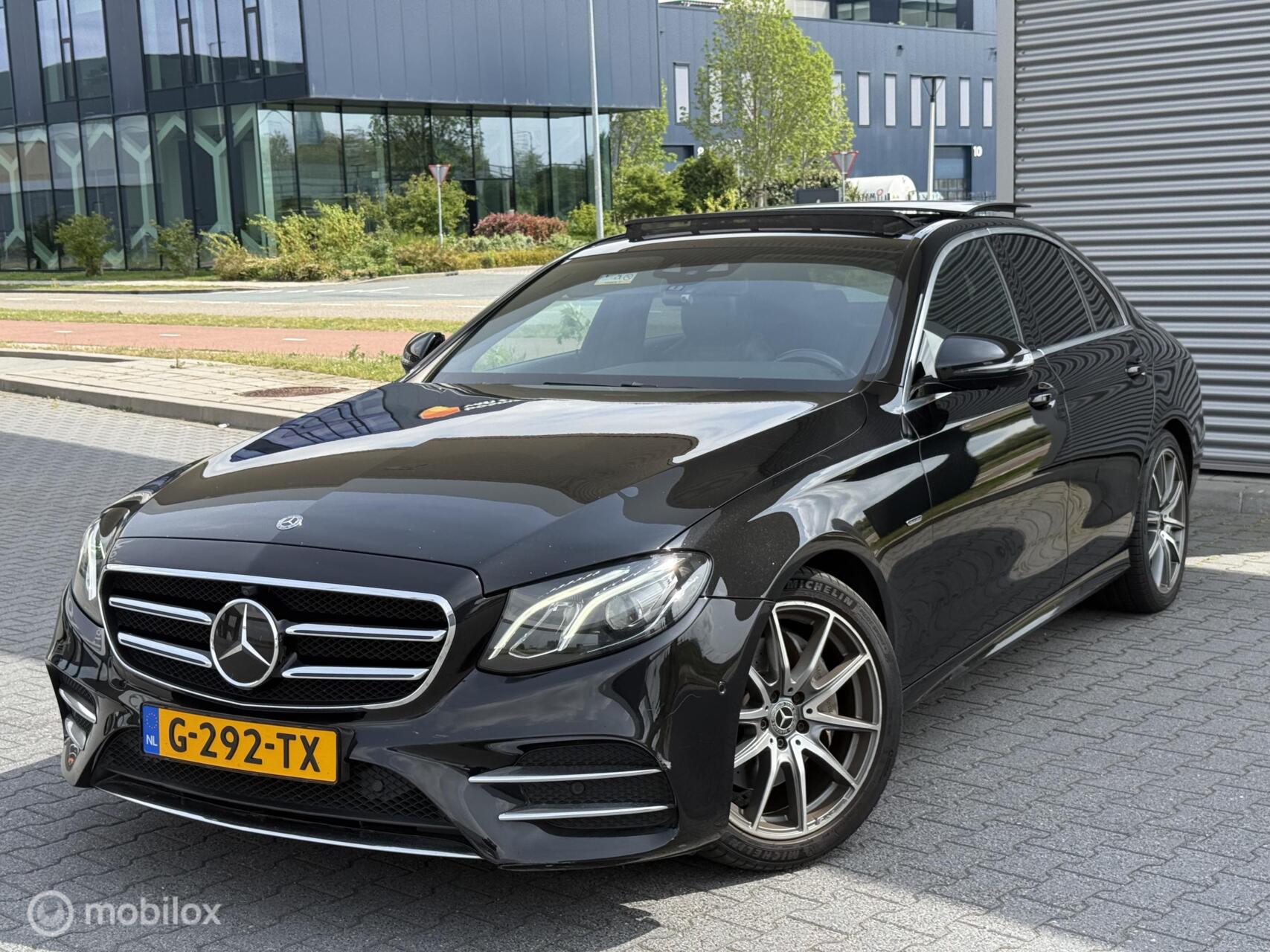 Foto van Mercedes-Benz E 220 D