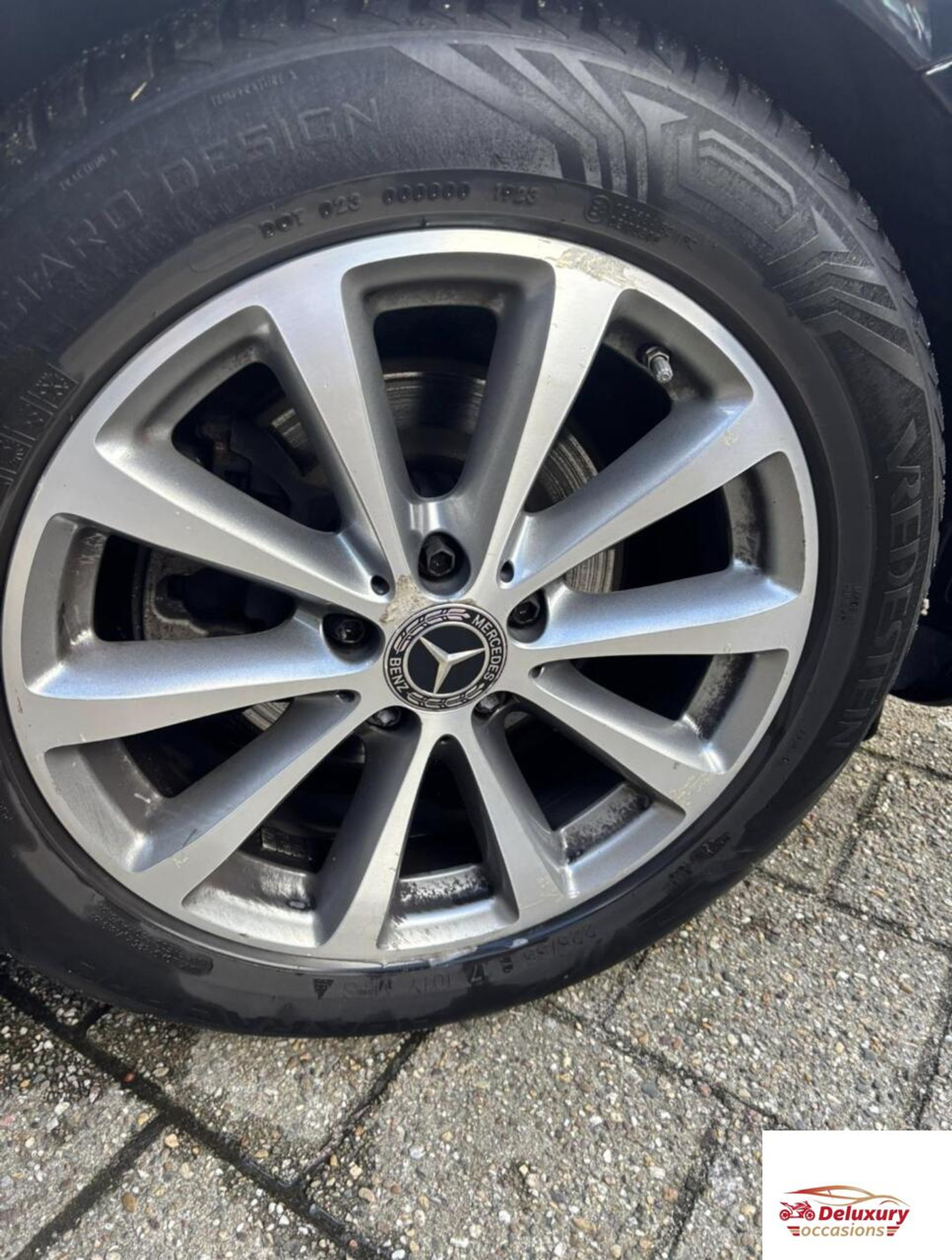 Foto van Mercedes-Benz E 200 D