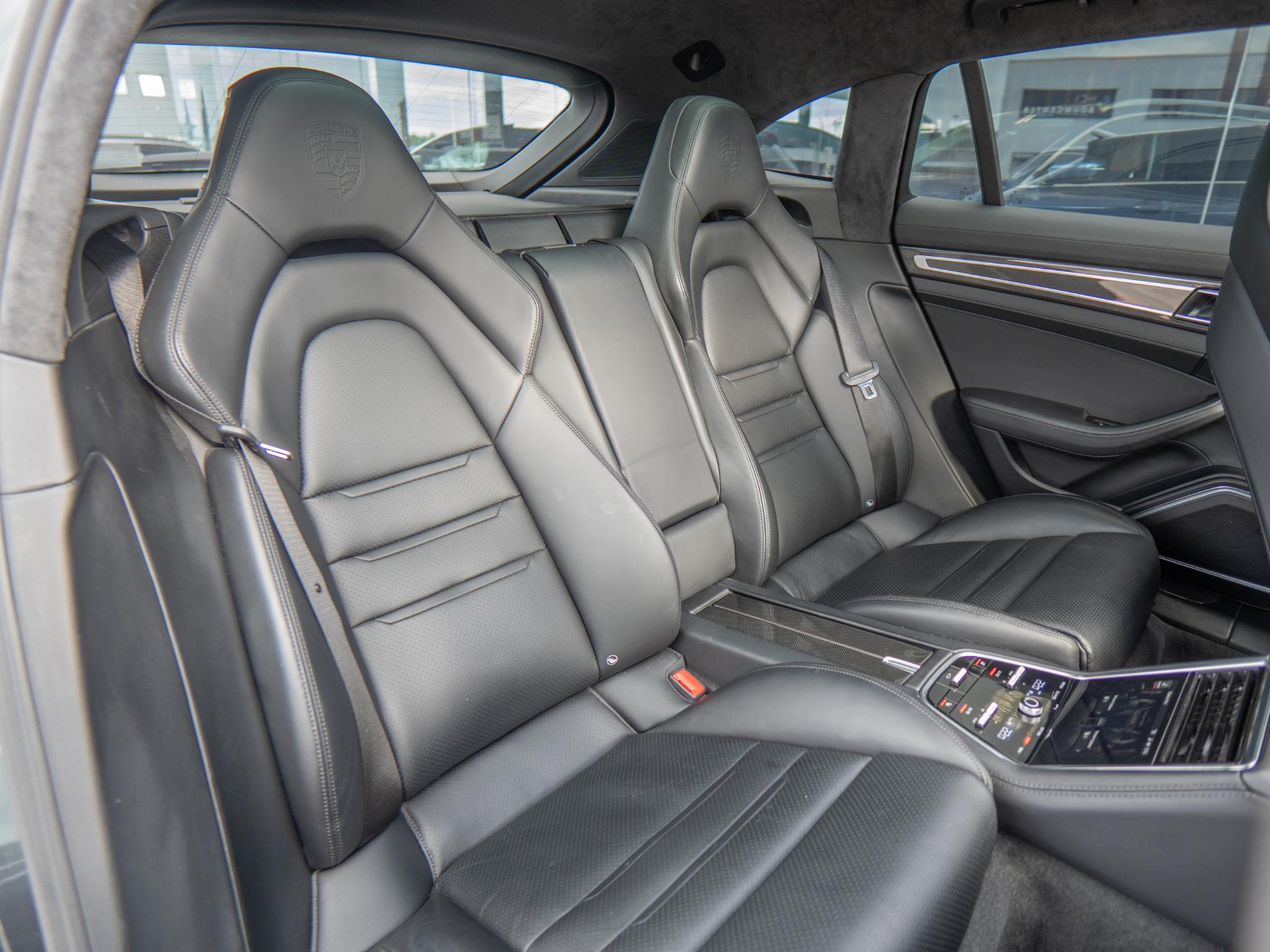Foto van Porsche Panamera Turbo S E-hybrid