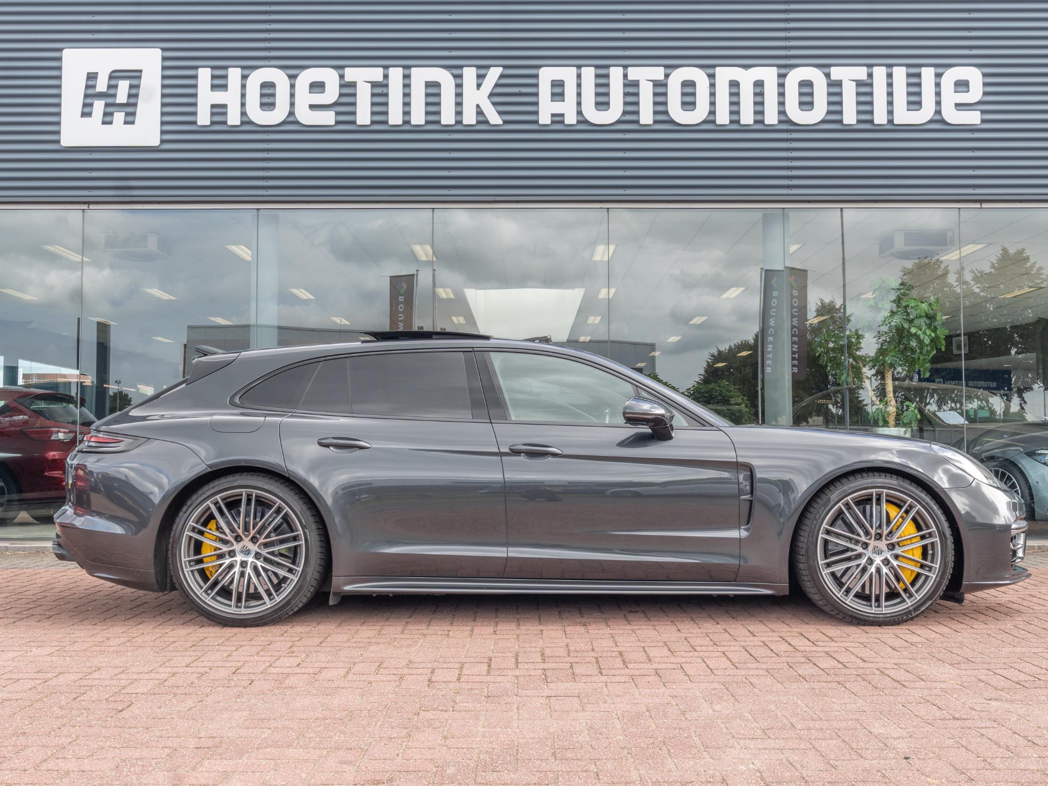 Foto van Porsche Panamera Turbo S E-hybrid