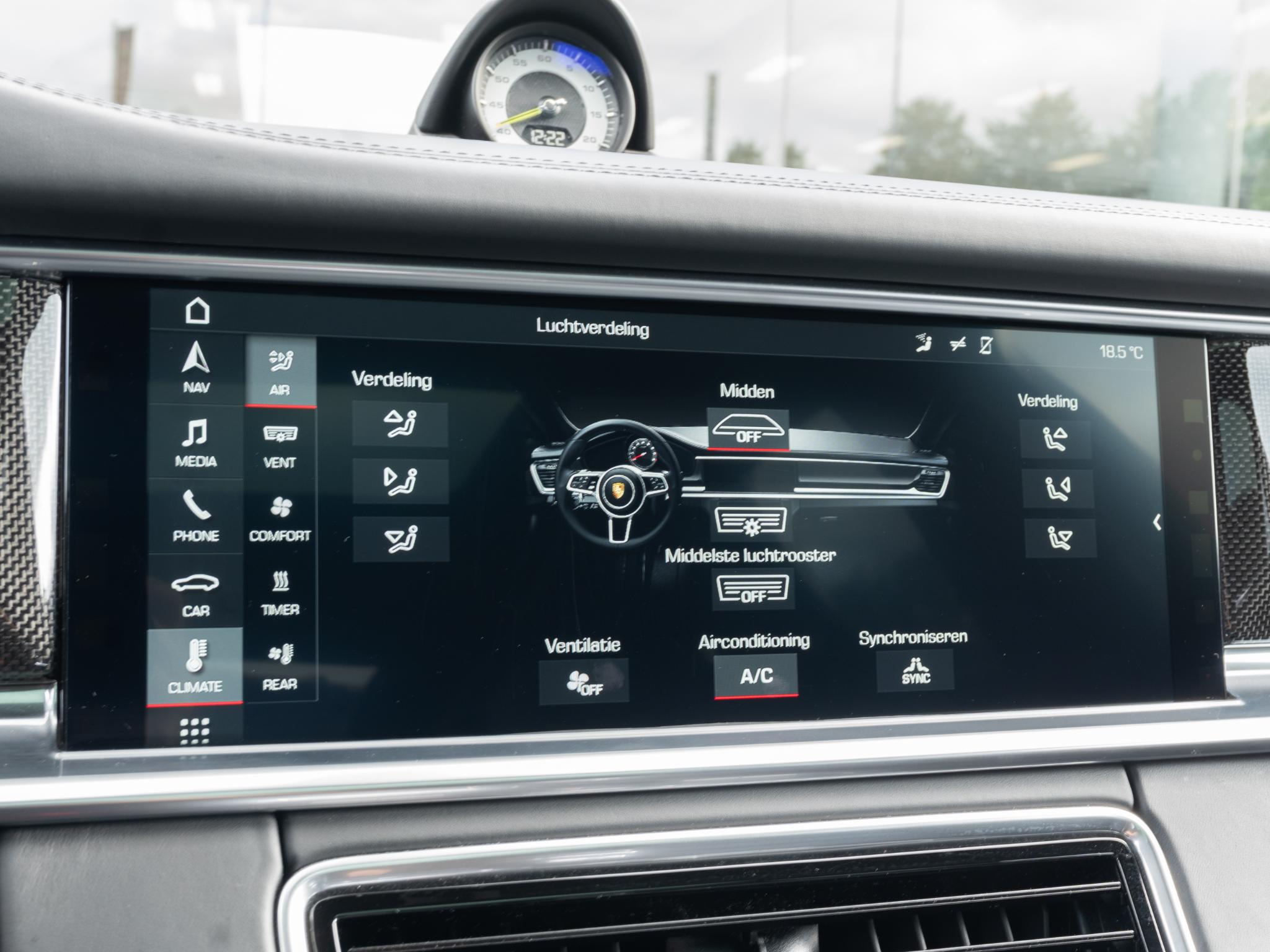 Foto van Porsche Panamera Turbo S E-hybrid