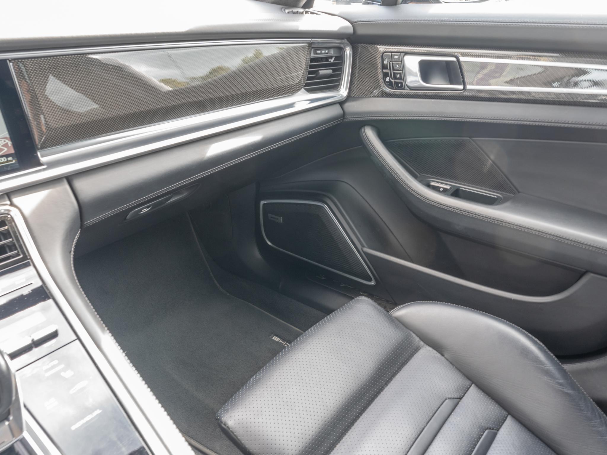 Foto van Porsche Panamera Turbo S E-hybrid