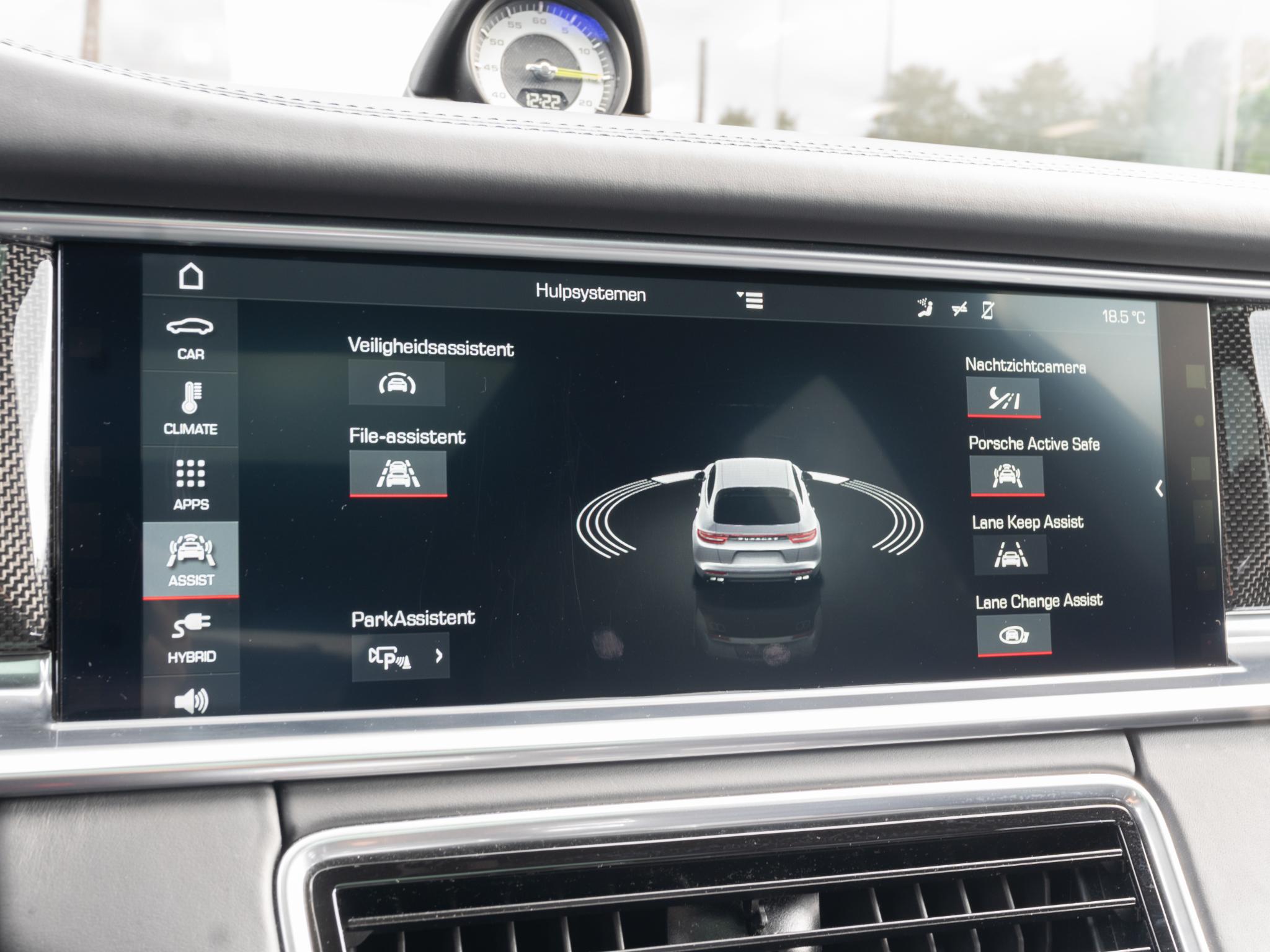 Foto van Porsche Panamera Turbo S E-hybrid