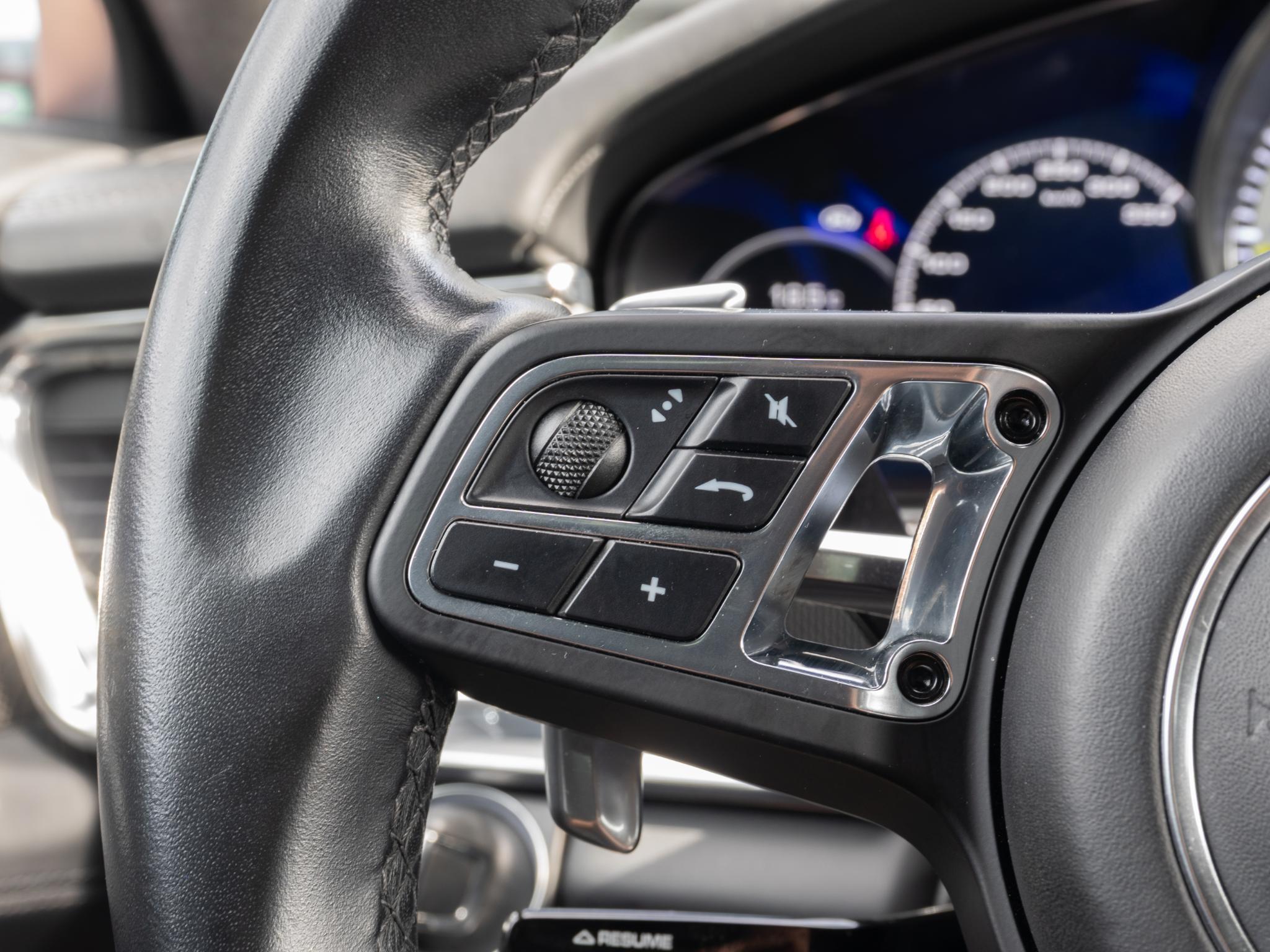Foto van Porsche Panamera Turbo S E-hybrid