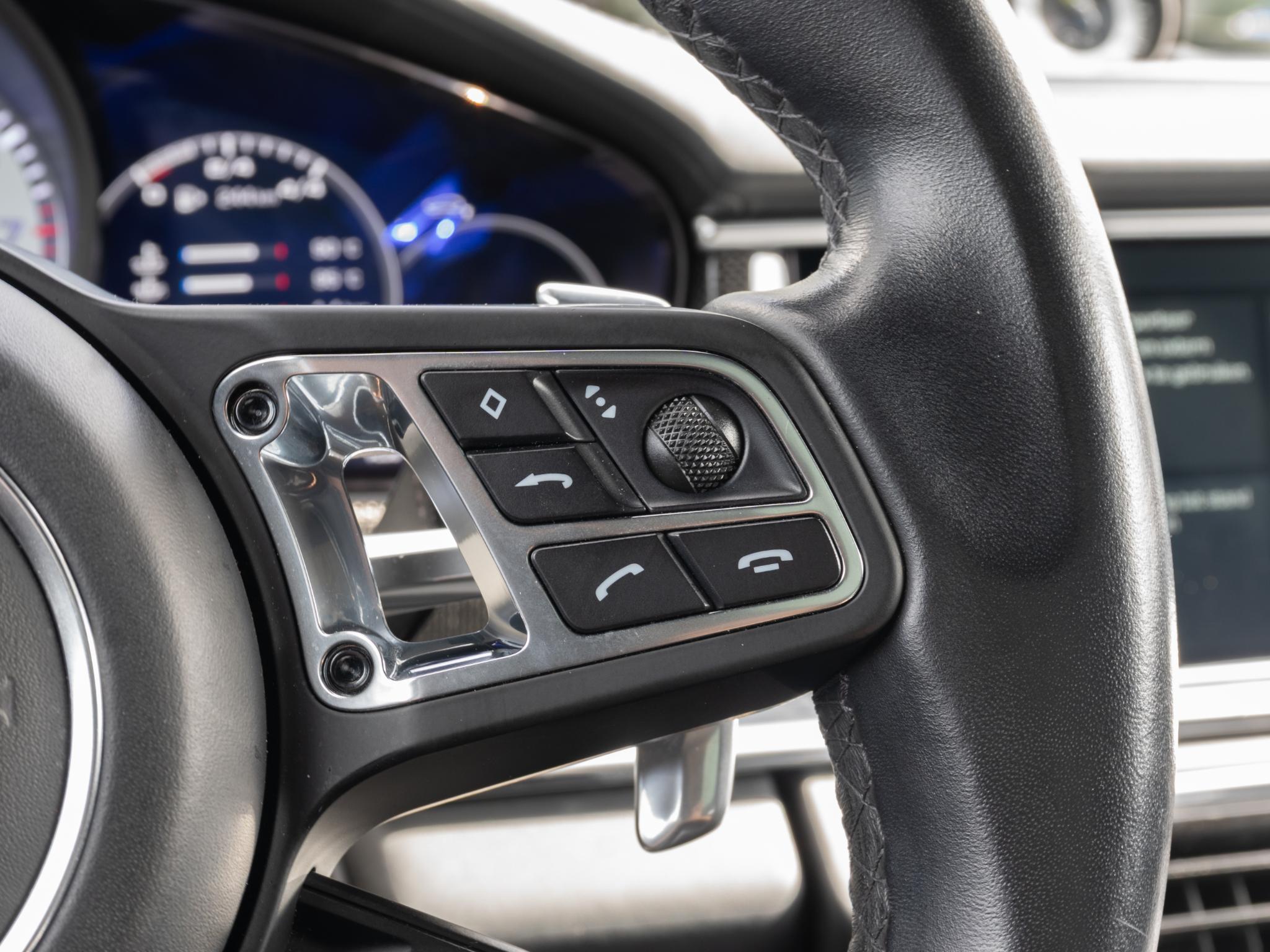 Foto van Porsche Panamera Turbo S E-hybrid