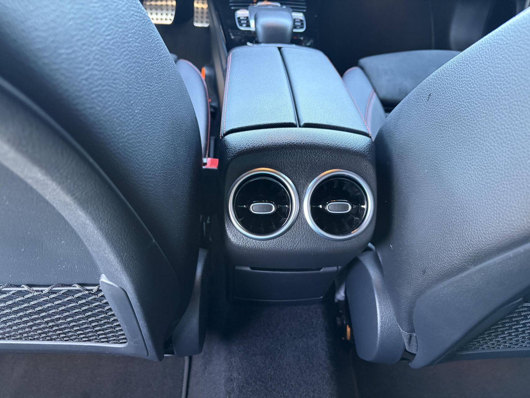 Foto van Mercedes-Benz A 220