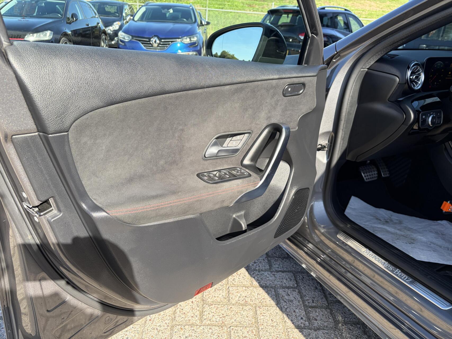 Foto van Mercedes-Benz A 220