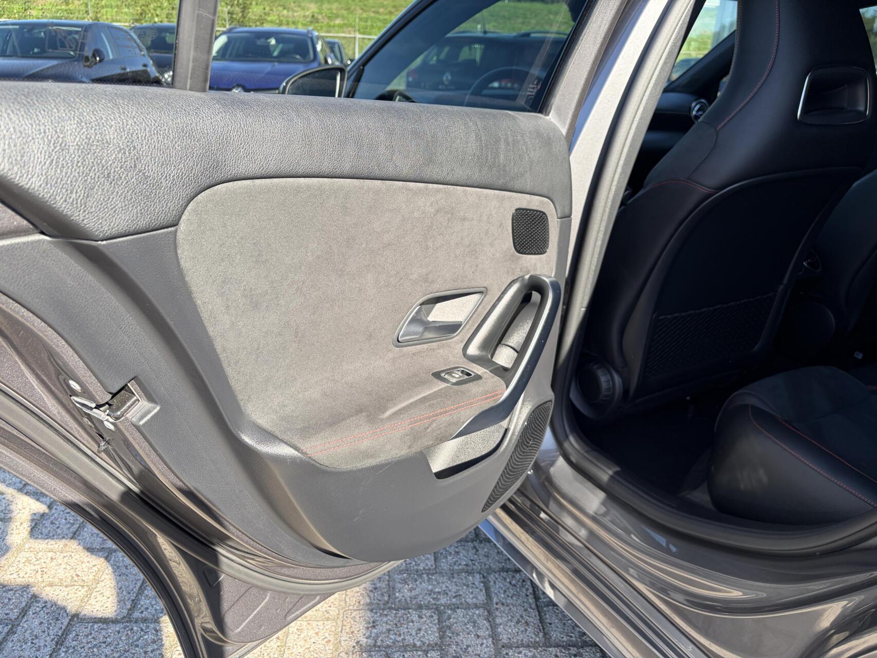 Foto van Mercedes-Benz A 220