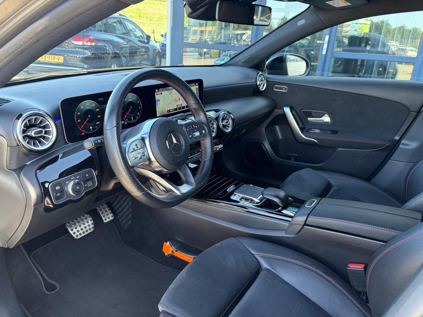 Foto van Mercedes-Benz A 220