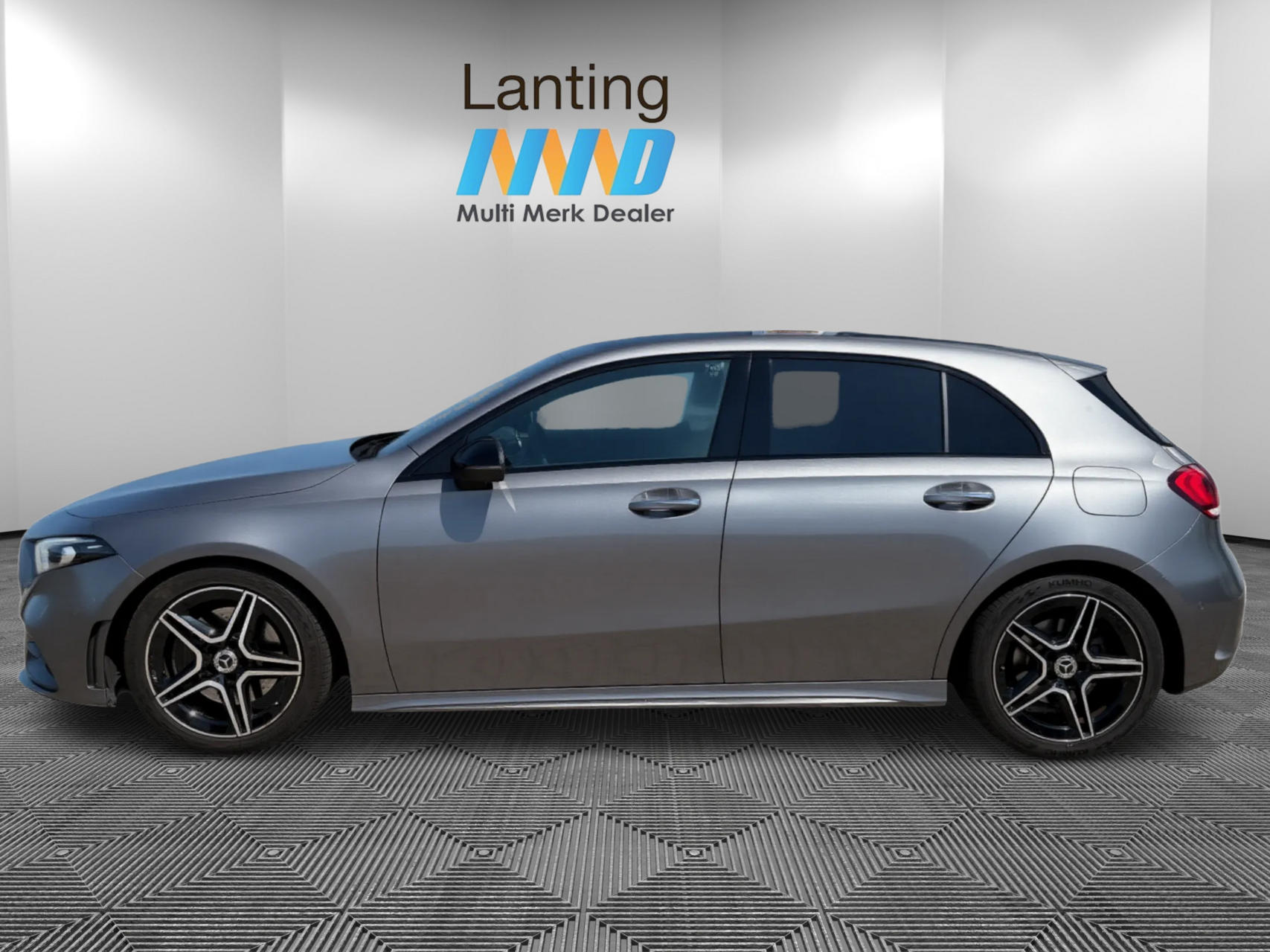 Foto van Mercedes-Benz A 220